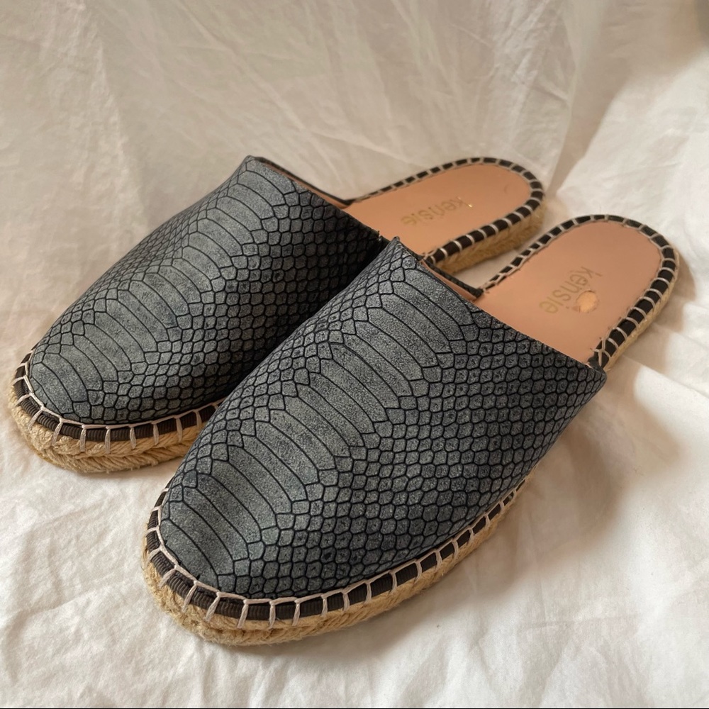Kensie Hensley Faux Snake Skin Embossed Espadrille Mule Slip On Sandal Black 7 - Picture 2 of 14